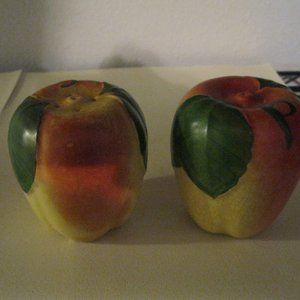 Hull Apple Salt & Pepper Shakers